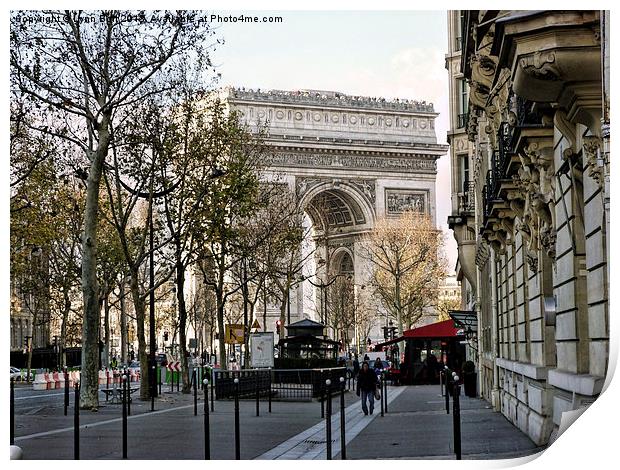 The Arc de Triomphe Paris Print by Lynn Bolt