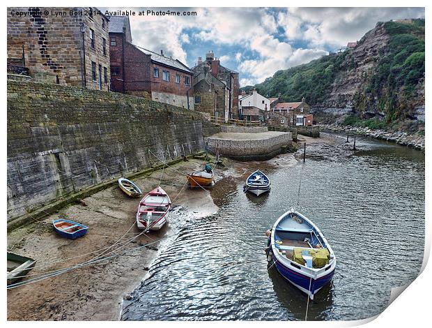 Staithes North Yorkshire Print by Lynn Bolt