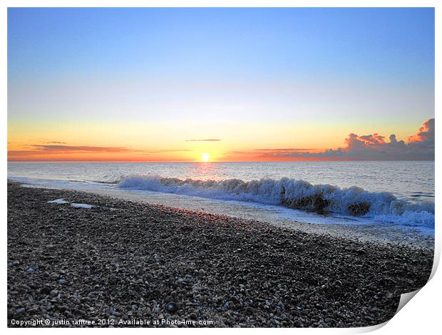 Sunrise at Thorpeness Beach Print by justin rafftree
