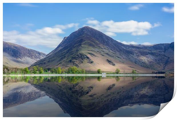 Looking Towards Fleetwith Pike on Buttermere Print by Roger Green