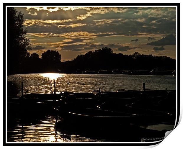Thames Sunset Print by Paul Howell