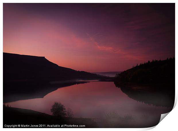 Absolute first light at Ladybower Print by K7 Photography