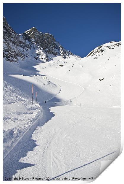 One lonely skier Print by Steven Plowman