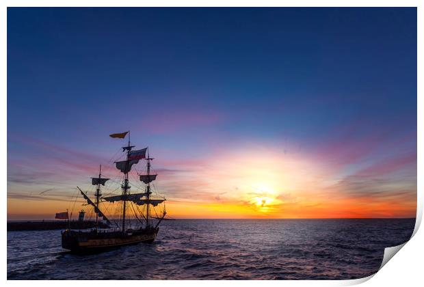 Silhouette of a pirate ship leaving the harbor Print by Ankor Light