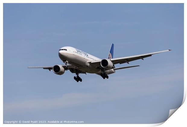 United Airlines Boeing 777 Print by David Pyatt