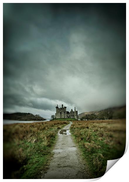 Kilchurn Castle Print by Fraser Hetherington