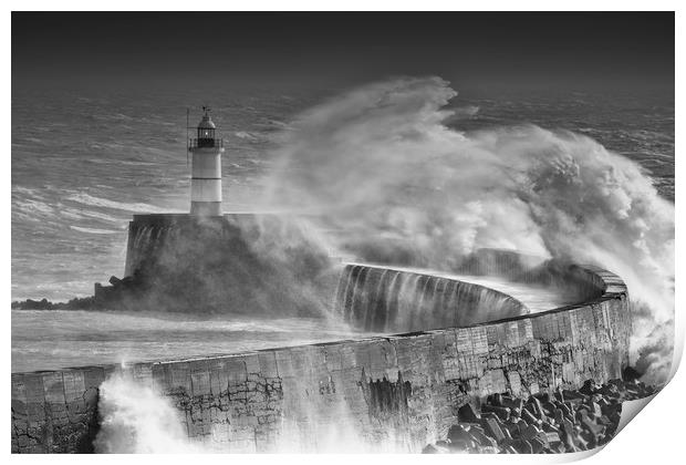 Newhaven Lighthouse Print by Ian Hufton