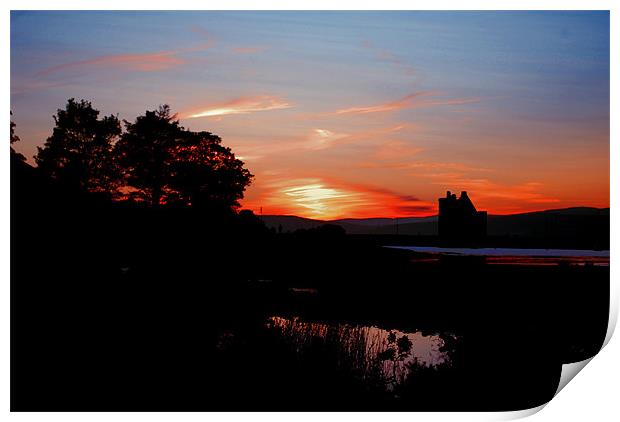 Lochranza Castle sunset Print by michael scott