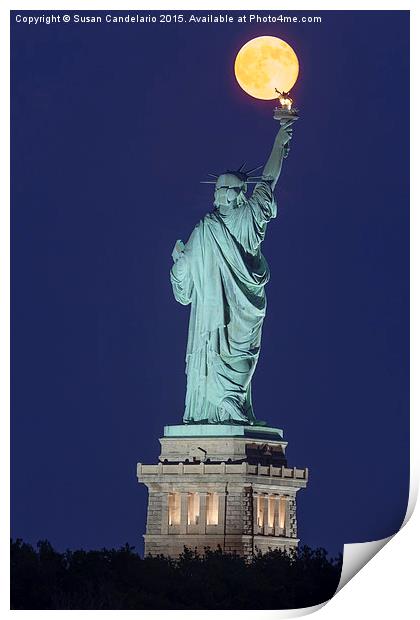 Supermoon Illuminates New York City Print by Susan Candelario