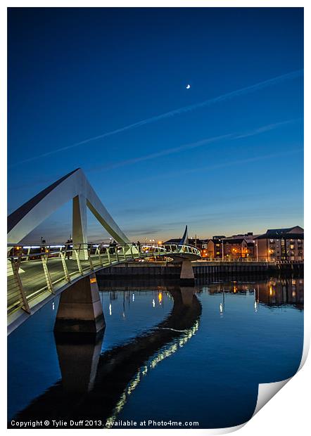 The Squiggly Bridge,Broomielaw,Glasgow at Dusk Print by Tylie Duff Photo Art