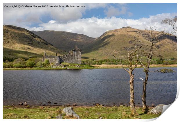 Kilchurn Castle sunny day Print by Graham Moore